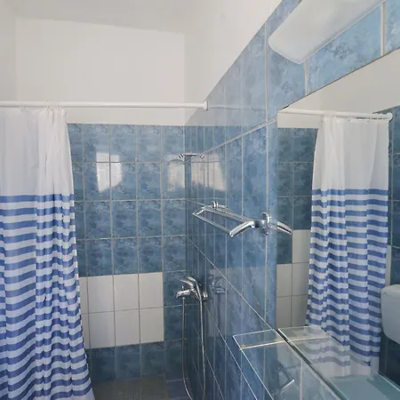 Nona's Vendégház Himara